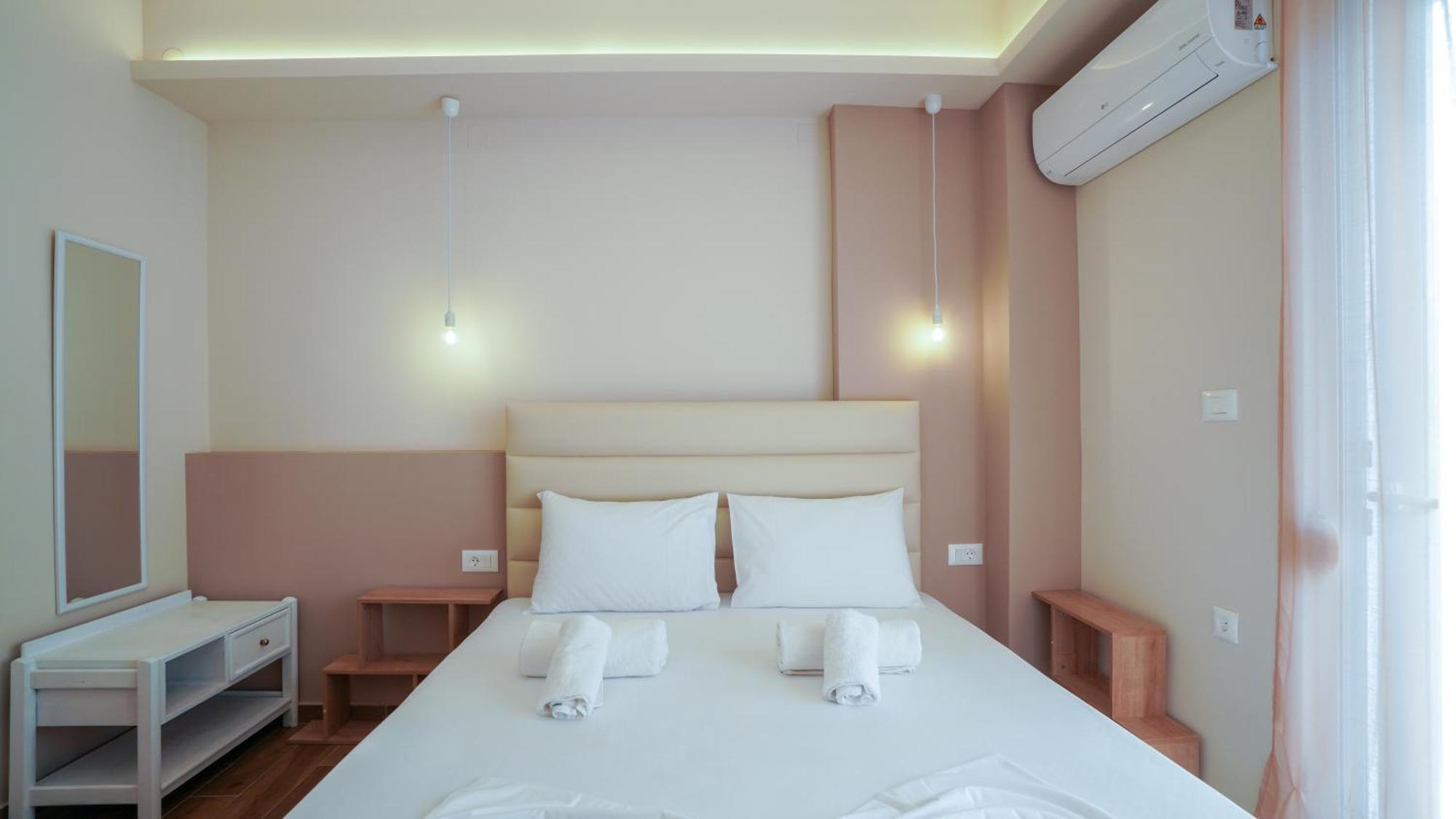 Odyssey Residences 2 Chania  Buitenkant foto