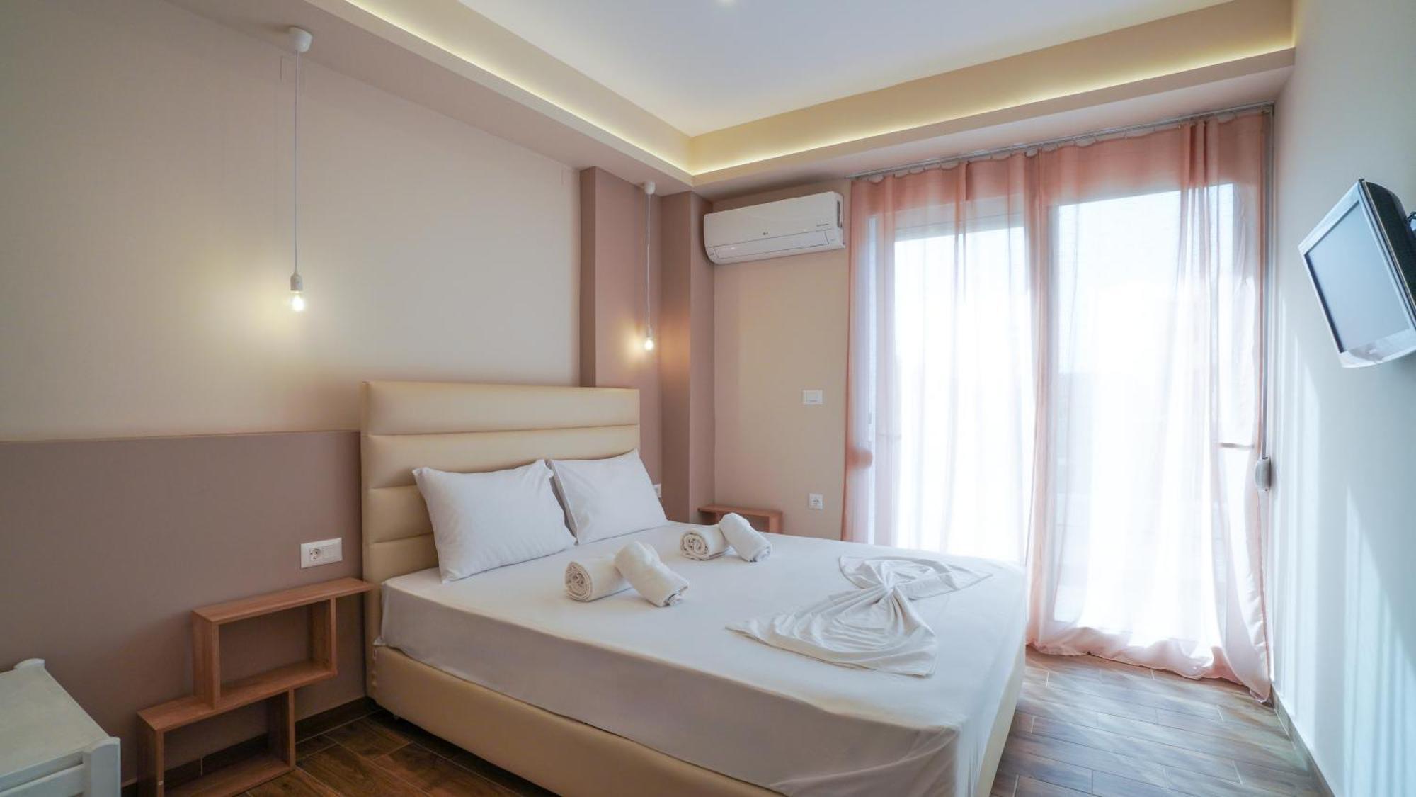 Odyssey Residences 2 Chania  Buitenkant foto